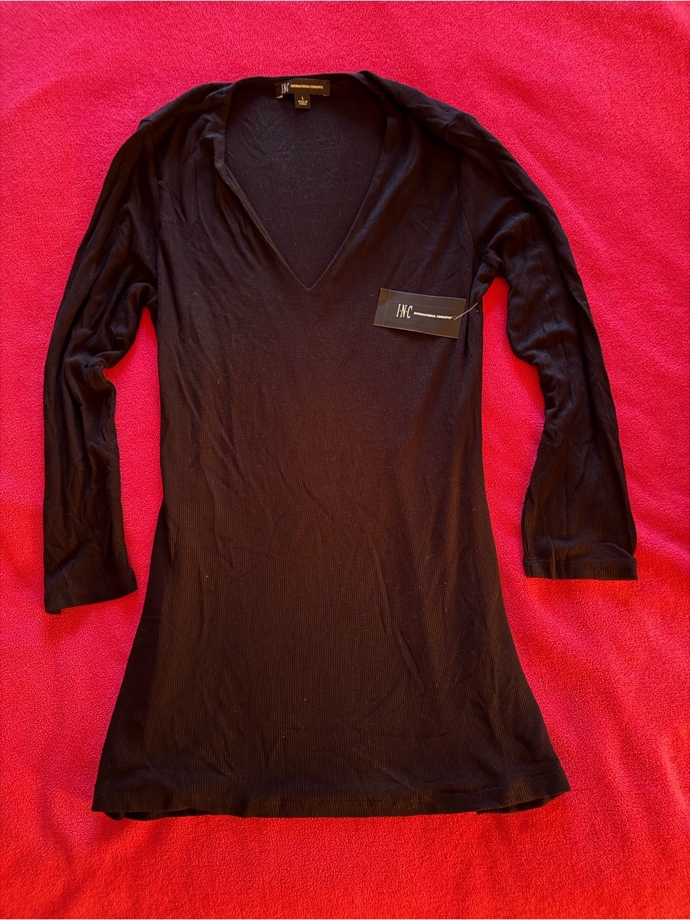 INC International Concepts Women’s Black V-Neck Ribbed Top
